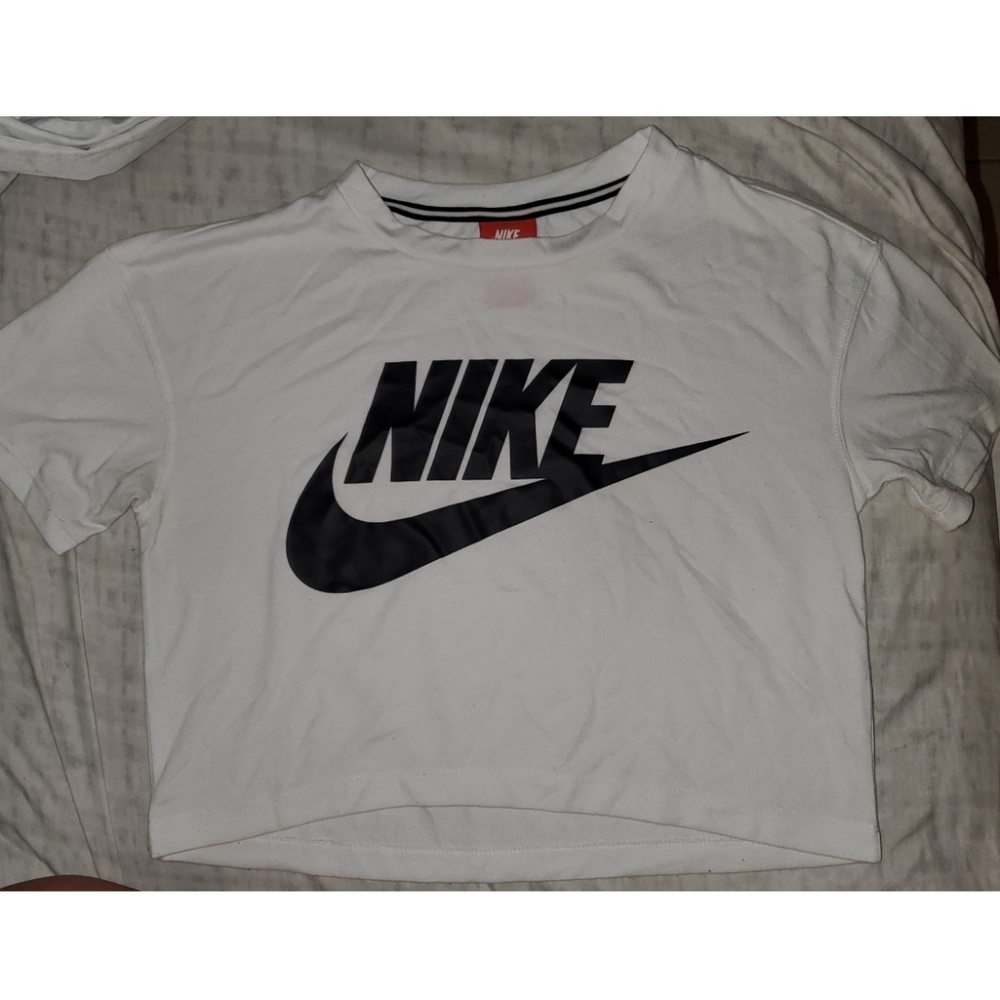 Nike cropped top